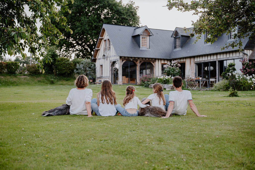 séance photo famille lifestyle en Normandie près de Beuzeville