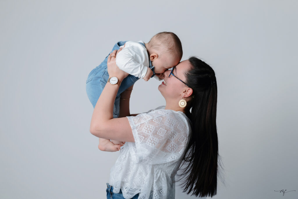 séance photo bébé en studio en Normandie près de Caen
